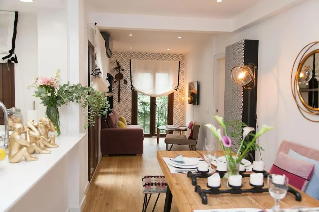 Modern & Nice Apartment. Old Town. Private Parking Seville 0*,