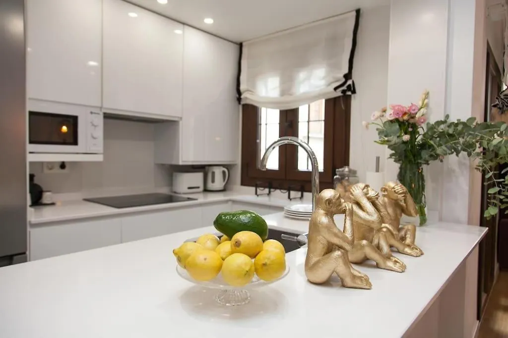 Modern & Nice Apartment. Old Town. Private Parking Seville 0*,  Spain