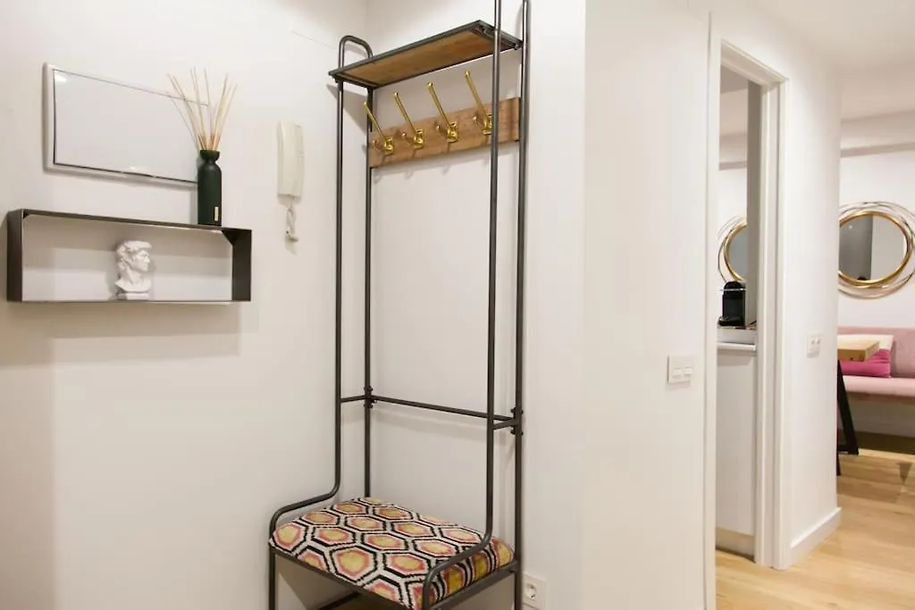 Modern & Nice Apartment. Old Town. Private Parking Seville